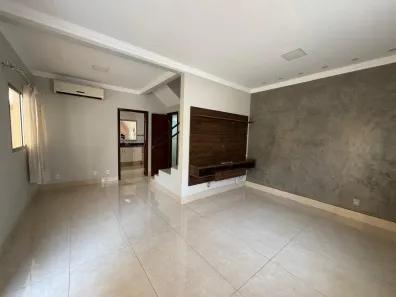 Sobrado com 3 Quartos à venda, 120m² no Jardim Shangri-Lá, Cuiabá