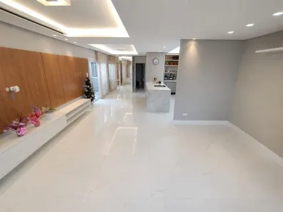 Casa com 3 Quartos para alugar, 160m² no São Braz, Curitiba