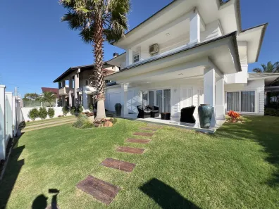 Casa com 4 Quartos à venda, 380m² no XANGRI-LÁ, Xangri-lá