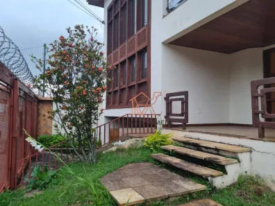 Casa com 8 Quartos para alugar, 640m² no Santa Tereza, Belo Horizonte