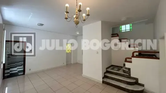 Casa com 5 Quartos à venda, 400m² no Vila Isabel, Rio de Janeiro
