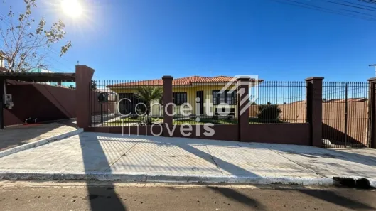 Casa com 3 Quartos à venda, 116m² no Uvaranas, Ponta Grossa