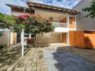 Casa com 4 Quartos à venda, 220m² no Itacolomi, Balneário Piçarras