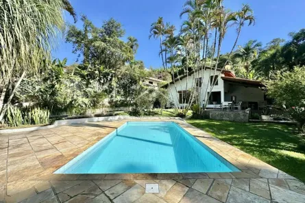 Casa com 3 Quartos para venda ou aluguel, 342m² no Algarve, Cotia
