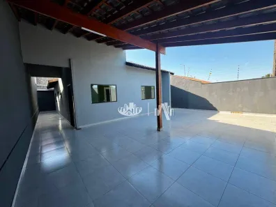 Casa com 4 Quartos para alugar, 110m² no Residencial Abussafe II, Londrina