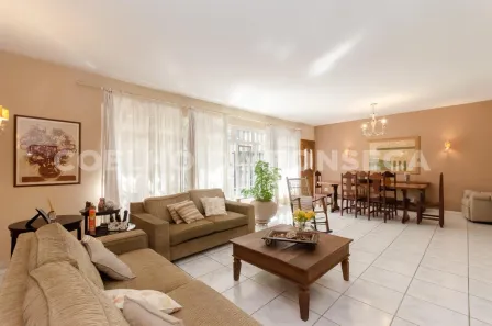 Casa com 3 Quartos à venda, 226m² no Vila Cordeiro, São Paulo