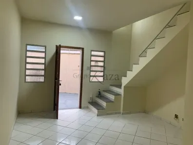 Casa de Condomínio com 2 Quartos à venda, 60m² no Residencial Bosque dos Ipês, São José dos Campos