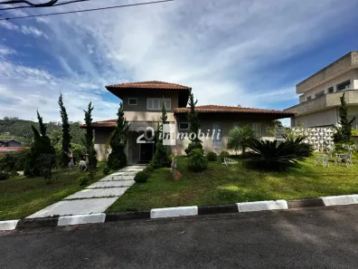 Casa de Condomínio com 3 Quartos à venda, 352m² no Jardim Indaiá, Embu das Artes