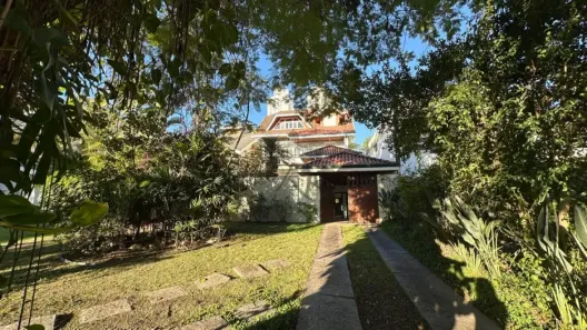 Casa de Condomínio com 5 Quartos para alugar, 475m² no Jardim das Colinas, São José dos Campos