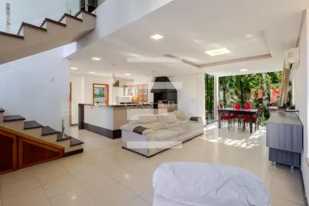 Casa com 3 Quartos à venda, 270m² no Jansen, Gravataí