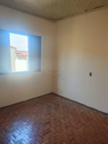 Casa com 3 Quartos para alugar, 200m² no Vila Antonieta I, Lençóis Paulista