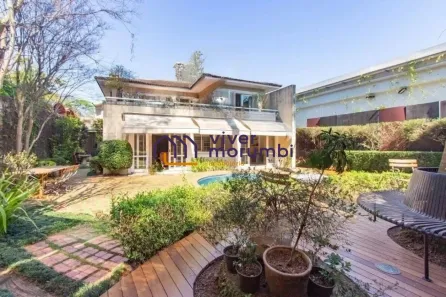 Sobrado com 4 Quartos para alugar, 388m² no Jardim Everest, São Paulo