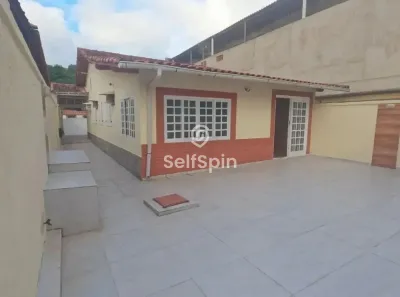 Casa com 3 Quartos para alugar, 87m² no São Francisco, Niterói