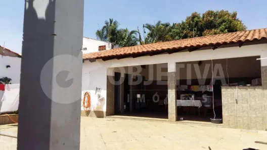 Casa com 3 Quartos à venda, 240m² no Nossa Senhora das Graças, Uberlândia