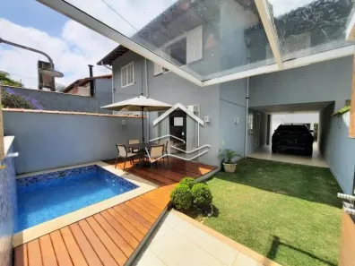 Casa de Condomínio com 3 Quartos à venda, 120m² no Corrêas, Petrópolis