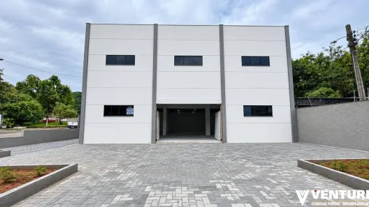 Galpão/Depósito/Armazém para alugar, 220m² no Vila Formosa, Blumenau