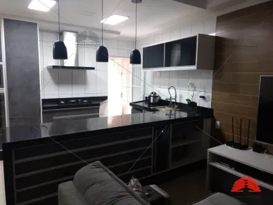 Sobrado com 5 Quartos à venda, 245m² no Vila Tolstoi, São Paulo