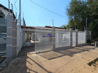 Casa com 4 Quartos para alugar, 223m² no Alvorada, Cuiabá