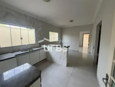 Casa com 3 Quartos à venda, 132m² no Segismundo Pereira, Uberlândia