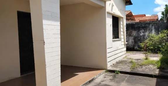 Casa com 4 Quartos à venda, 390m² no José Bonifácio, Fortaleza
