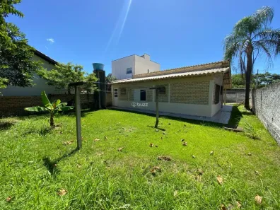 Casa com 3 Quartos à venda, 127m² no Campeche, Florianópolis