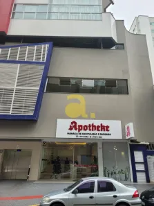 Sala Comercial à venda, 190m² no Meia Praia, Itapema