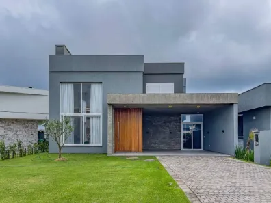 Sobrado com 4 Quartos à venda, 250m² no XANGRI-LÁ, Xangri-lá