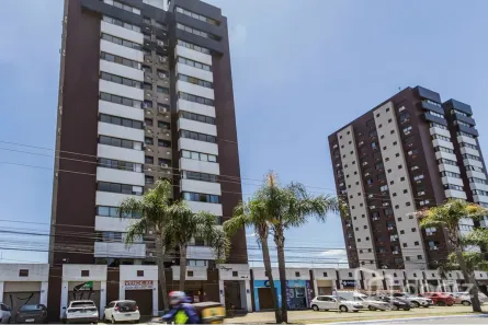 Apartamento com 2 Quartos à venda, 75m² no Três Figueiras, Porto Alegre