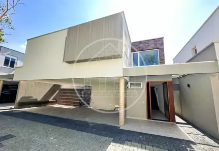 Sobrado com 3 Quartos à venda, 250m² no Jardim dos Estados, São Paulo