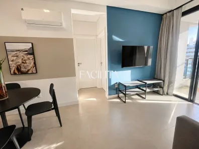 Apartamento com 2 Quartos para alugar, 70m² no Centro, Florianópolis