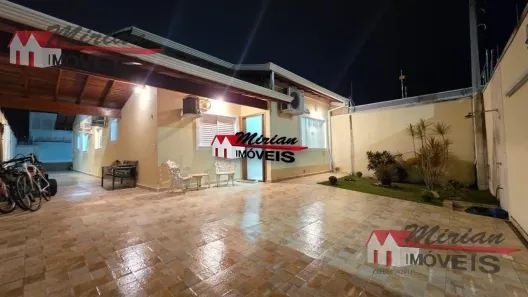 Casa com 3 Quartos à venda, 269m² no Parque Turistico, Peruíbe