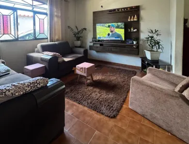 Casa com 3 Quartos à venda, 176m² no Conjunto Costa Telles I, Uberaba