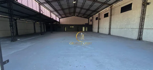 Galpão/Depósito/Armazém para alugar, 690m² no Jardim Califórnia, Jacareí