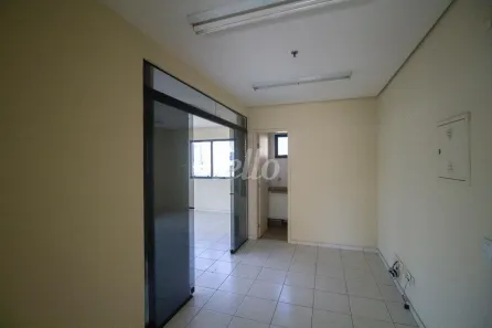 Sala Comercial para alugar, 90m² no Pacaembu, São Paulo
