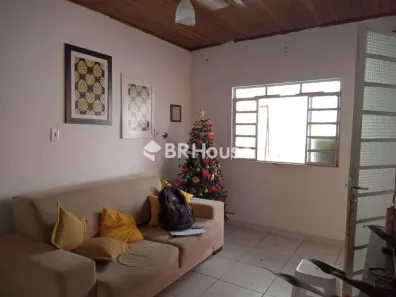 Casa de Condomínio com 5 Quartos à venda, 120m² no Quilombo, Cuiabá
