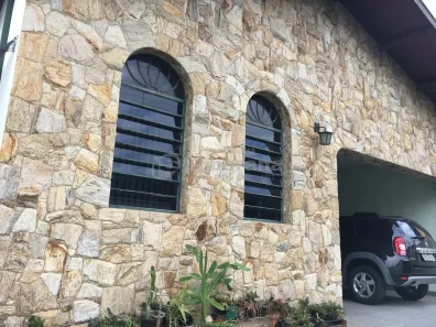 Casa com 3 Quartos à venda, 200m² no Chácaras Campos Elíseos, Campinas