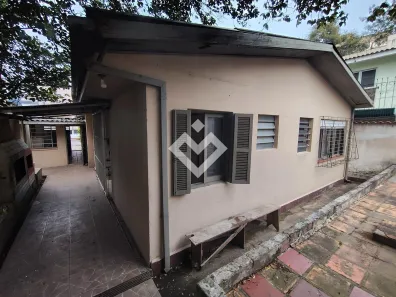 Casa com 5 Quartos para alugar, 247m² no Centro, Santa Maria
