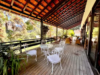 Casa com 4 Quartos à venda, 262m² no Bonsucesso, Petrópolis