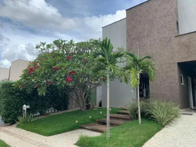Casa de Condomínio com 3 Quartos à venda, 275m² no Jardins Valência, Goiânia
