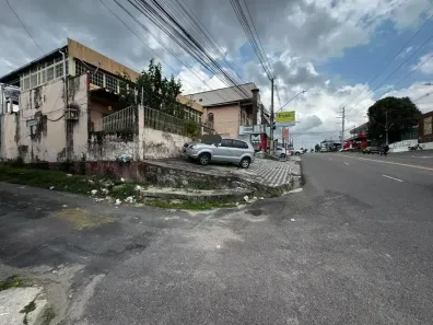 Casa com 4 Quartos à venda, 300m² no Japiim, Manaus