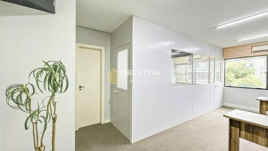 Sala Comercial à venda, 37m² no Petrópolis, Porto Alegre