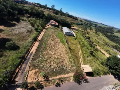 Fazenda/Sítio com 3 Quartos à venda, 3000m² no Centro, Araxá