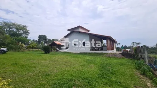 Fazenda/Sítio com 3 Quartos à venda, 215m² no Resid Ercília, Araçoiaba da Serra