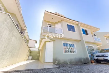 Sobrado com 3 Quartos à venda, 148m² no Uberaba, Curitiba
