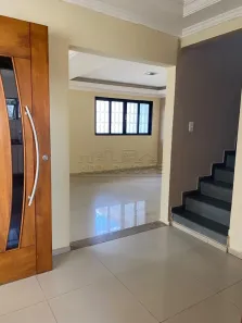 Casa com 4 Quartos para alugar, 240m² no Parque Jardim Europa, Bauru