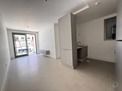 Apartamento com 2 Quartos à venda, 67m² no Córrego Grande, Florianópolis