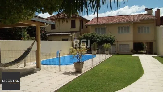 Casa com 4 Quartos à venda, 300m² no Medianeira, Porto Alegre