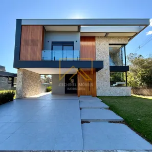 Casa com 3 Quartos à venda, 242m² no Distrito Industrial, Cachoeirinha