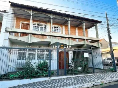 Casa com 4 Quartos à venda, 284m² no Centro, Pouso Alegre
