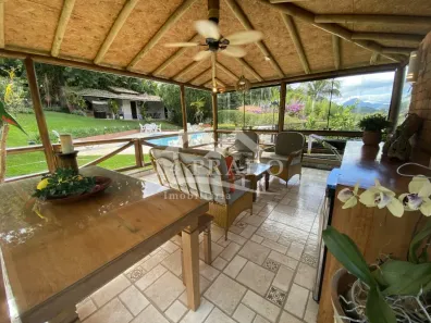 Casa com 5 Quartos à venda, 350m² no Itaipava, Petrópolis